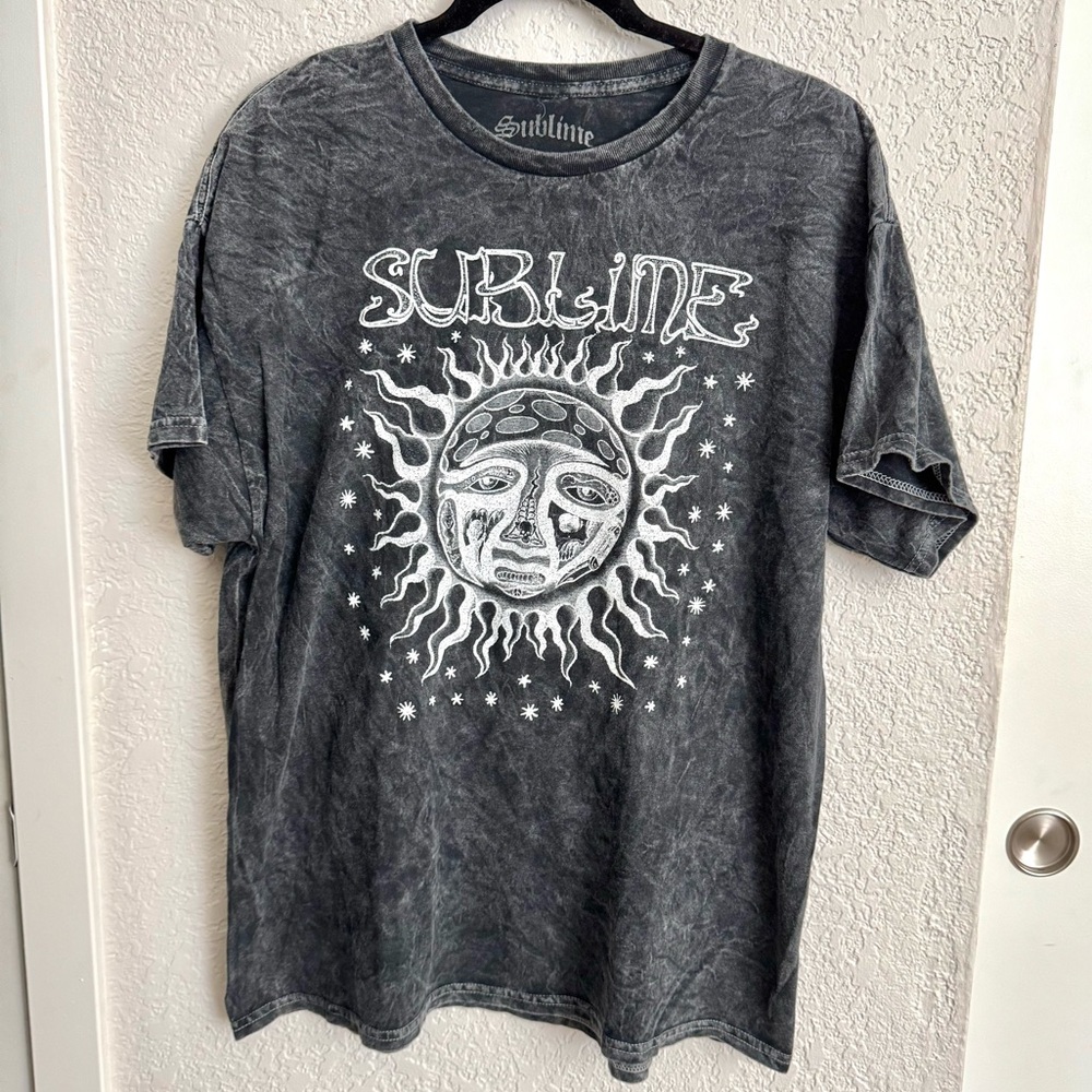 Men’s Sublime Grey and White T-Shirt Size XL